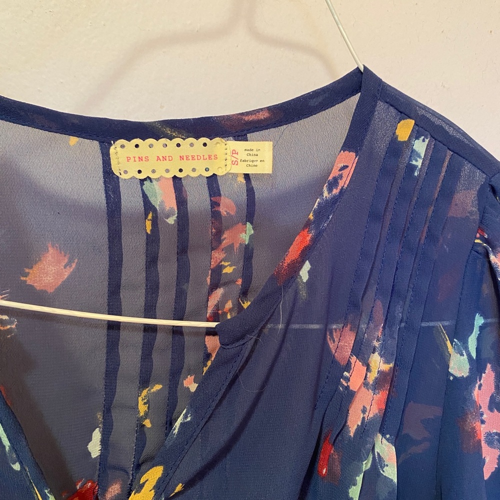 Delicate Abstract Pattern Pleated Button Down Blo… - image 7